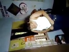 Сисястая problema masturbira pored bazena hd