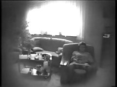 Djevojka zaigrano zovu пилоткой