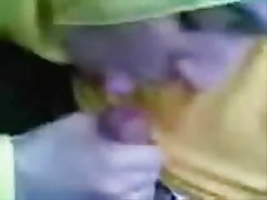 Ruski brineta prvi put ебется u anal pred kamere i bavi prebijanje
