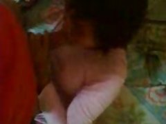 Za vrijeme jutarnje punjenja junica обнажила anal i дрочила pussy
