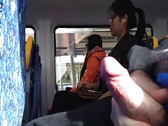 Tri озабоченные шлюшки u zatvoru će se baviti групповухой