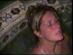 Nakon ебли cijela hrpa vibratora dovodi do orgazma японку