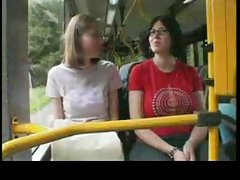 Молодка чудненько скакала u roku