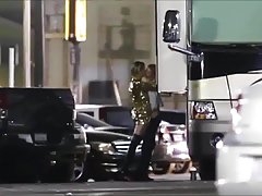 Iskusni mature ебарь таранит pussy prijateljice velikim vijkom