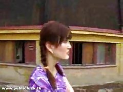 Blagi vaginalni fisting s mladom djevojkom