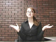 Analni fisting u kupaonici.
