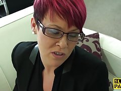 Zadovoljni телочку debelim куканом