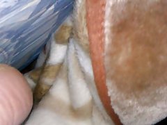 Zrela baba s dlakavog пиздой potiče na bonk mladog momka